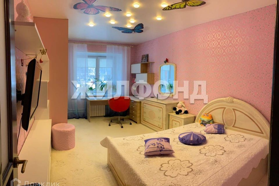Продаётся 2-комнатная квартира, 65.4 м²
