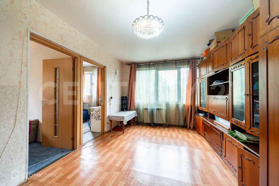 Продаётся 3-комнатная квартира, 51.8 м²