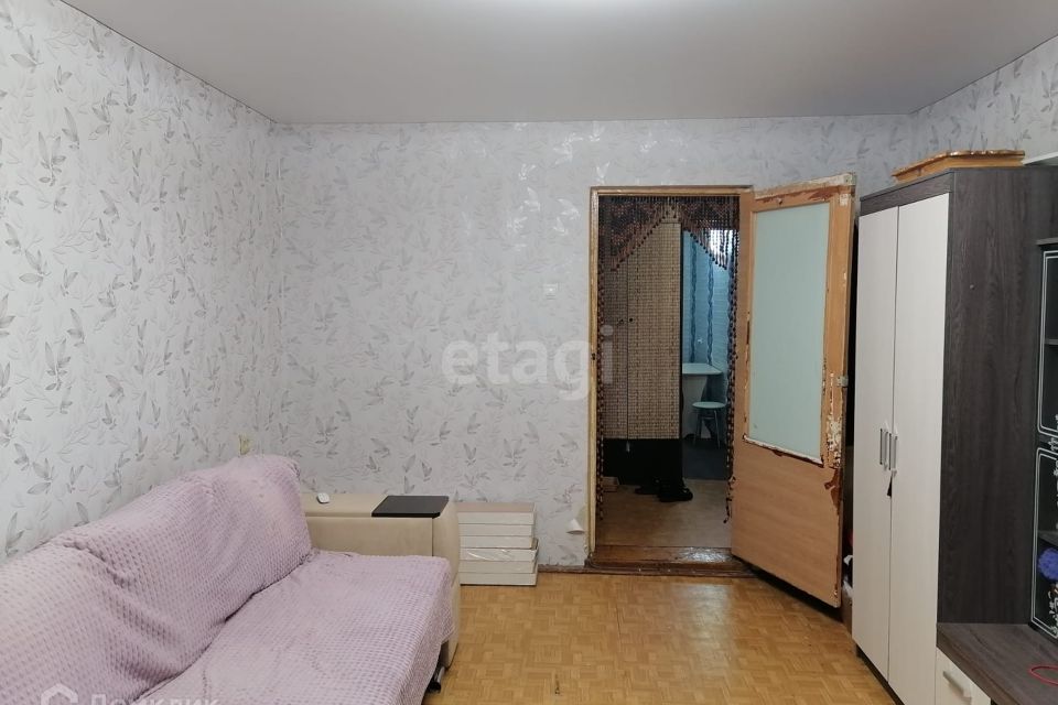 Продаётся 3-комнатная квартира, 57.8 м²