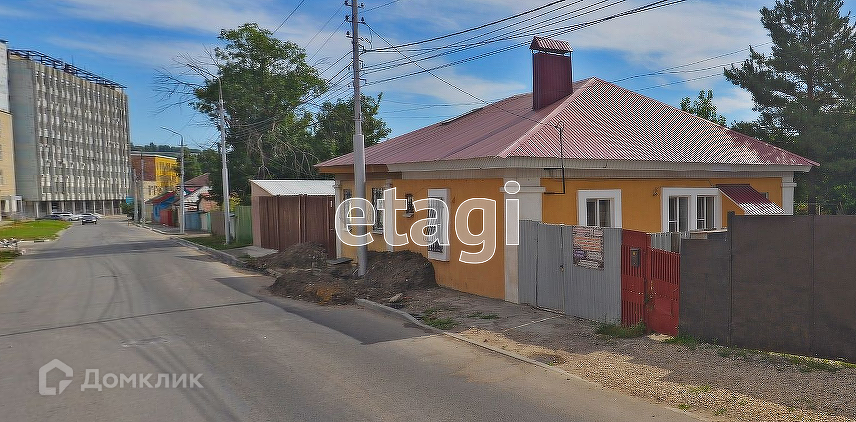 Продаётся 4-комнатная квартира, 124.4 м²