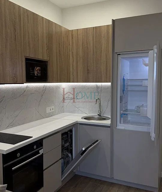 Сдаётся 1-комнатная квартира, 42 м²