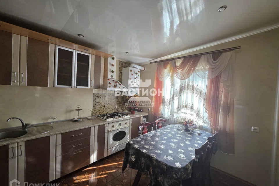 Продаётся 1-этажный дом, 130 м²