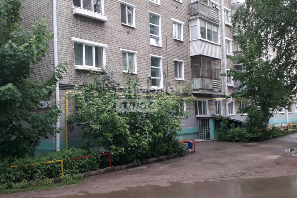 Продаётся 2-комнатная квартира, 42.4 м²