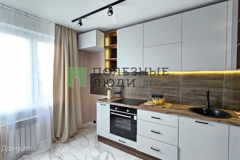Продаётся 3-комнатная квартира, 100 м²