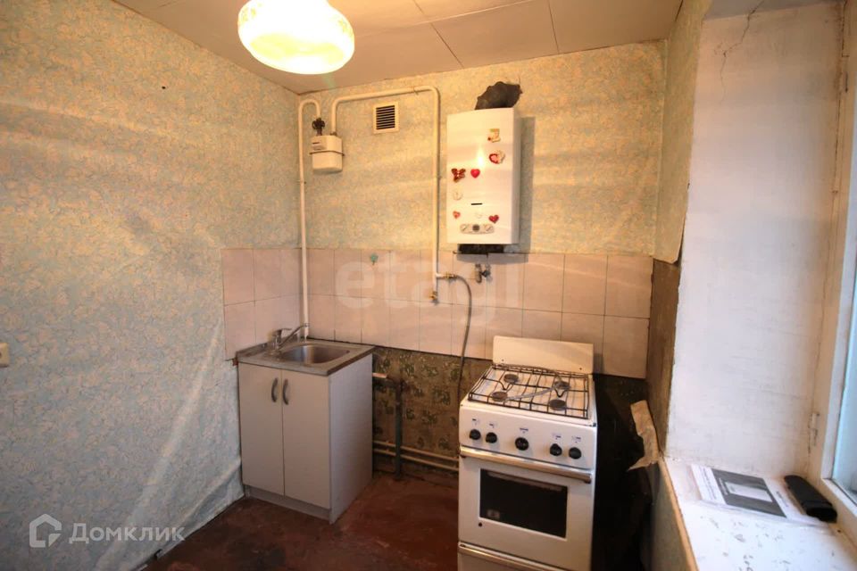 Продаётся 3-комнатная квартира, 56.9 м²