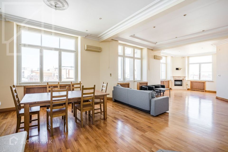 Сдаётся 5-комнатная квартира, 286 м²