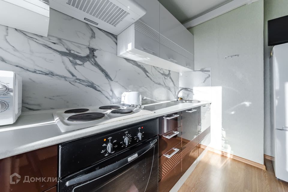 Продаётся 1-комнатная квартира, 37.9 м²