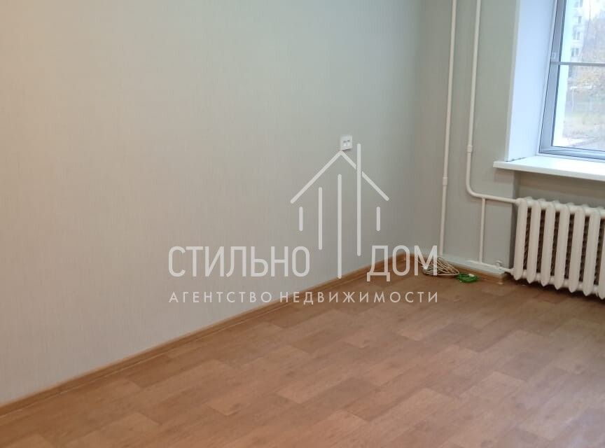 Продаётся комната в 6-комн. квартире, 17 м²