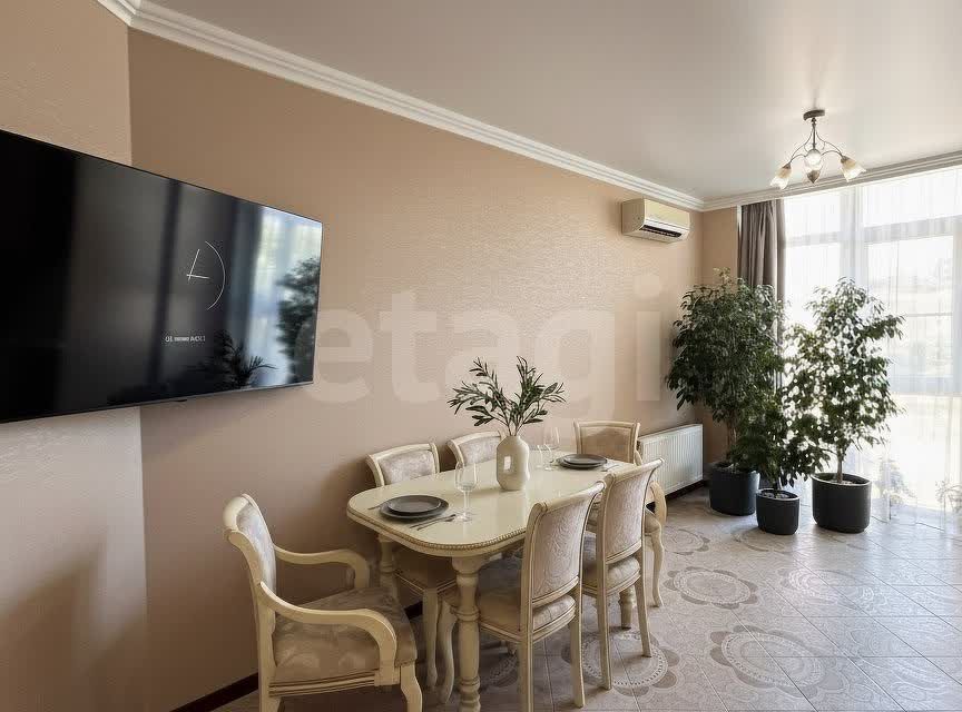 Продаётся 2-комнатная квартира, 90 м²