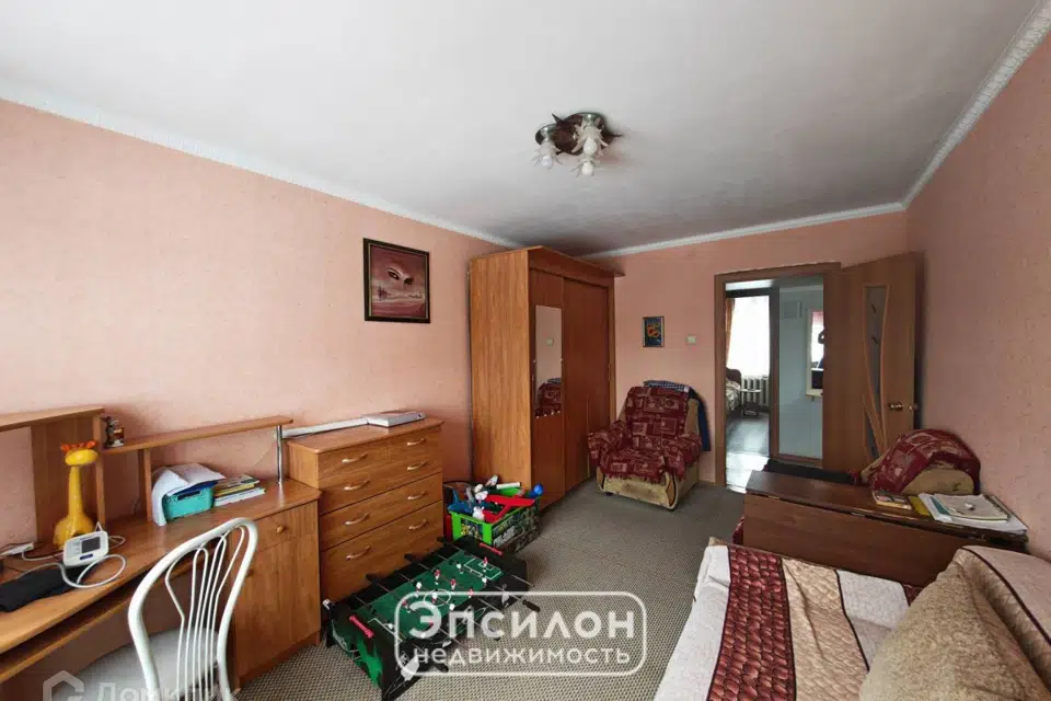 Продаётся 4-комнатная квартира, 67.7 м²