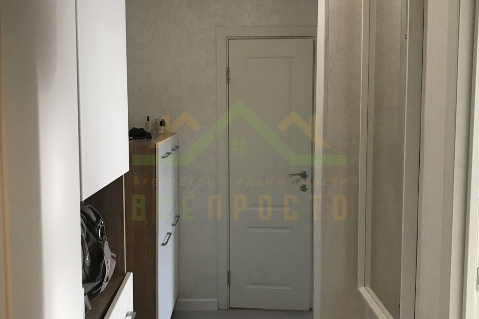 Продаётся 1-комнатная квартира, 43 м²