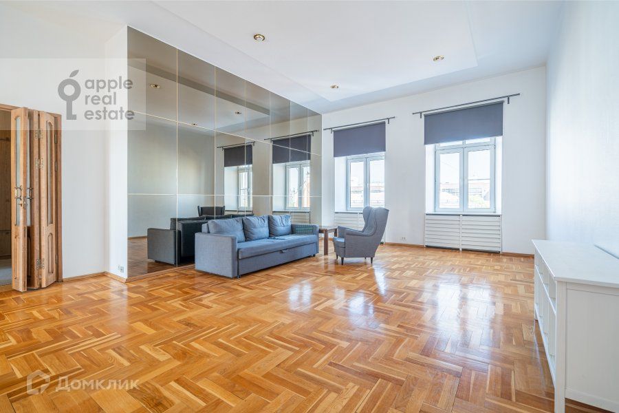 Сдаётся 6-комнатная квартира, 235 м²