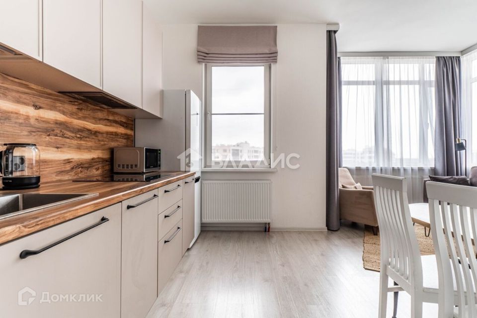 Продаётся 2-комнатная квартира, 56.6 м²