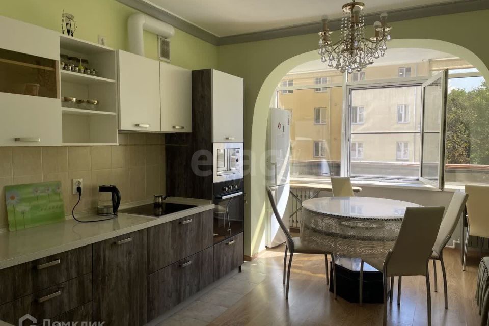Сдаётся 2-комнатная квартира, 78.9 м²