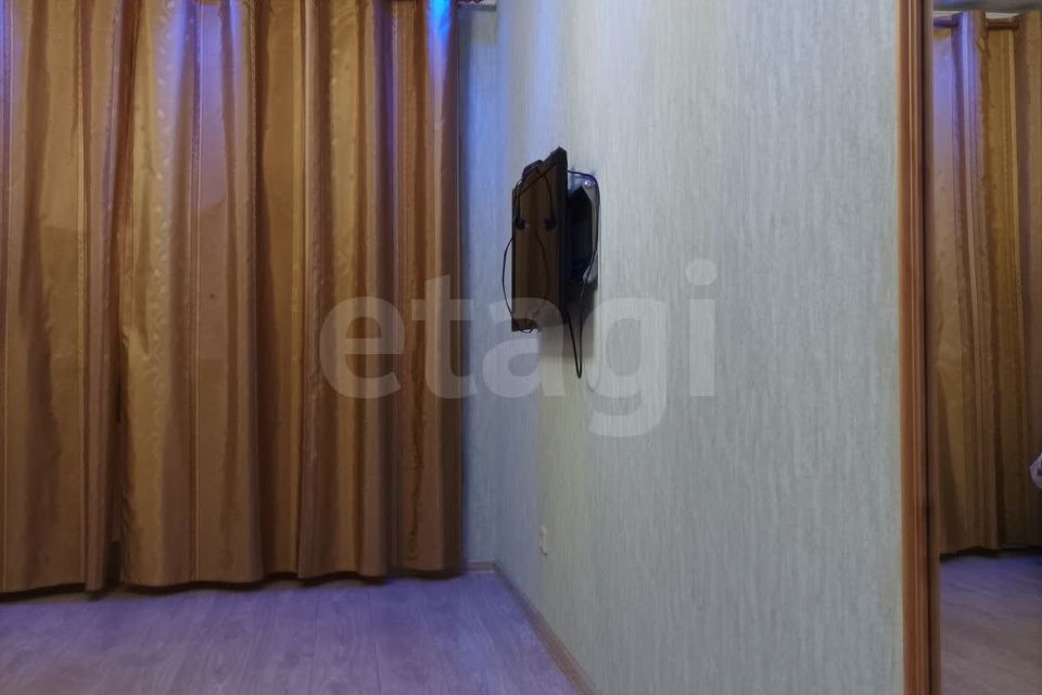 Продаётся 2-комнатная квартира, 70.7 м²