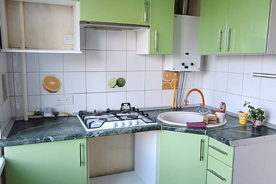 Сдаётся 3-комнатная квартира, 51.9 м²