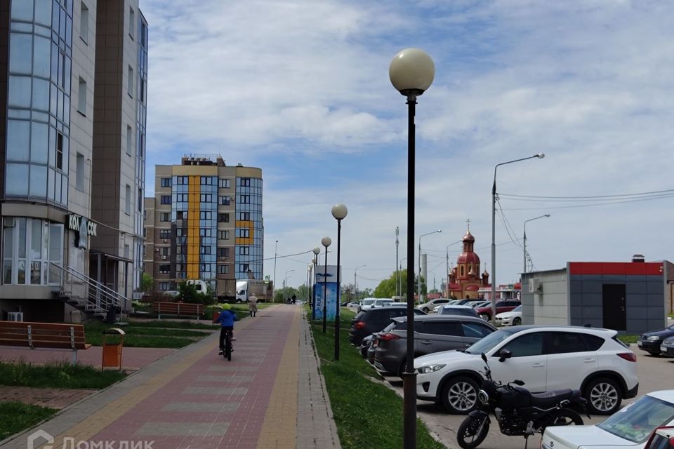 Продаётся 1-комнатная квартира, 40.6 м²
