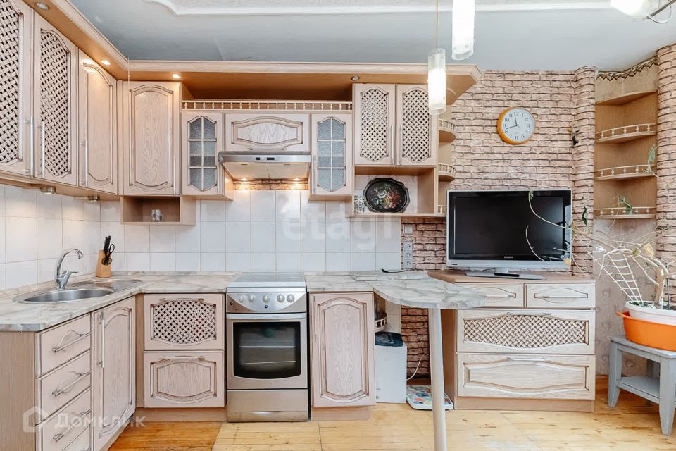 Продаётся 2-комнатная квартира, 67.6 м²