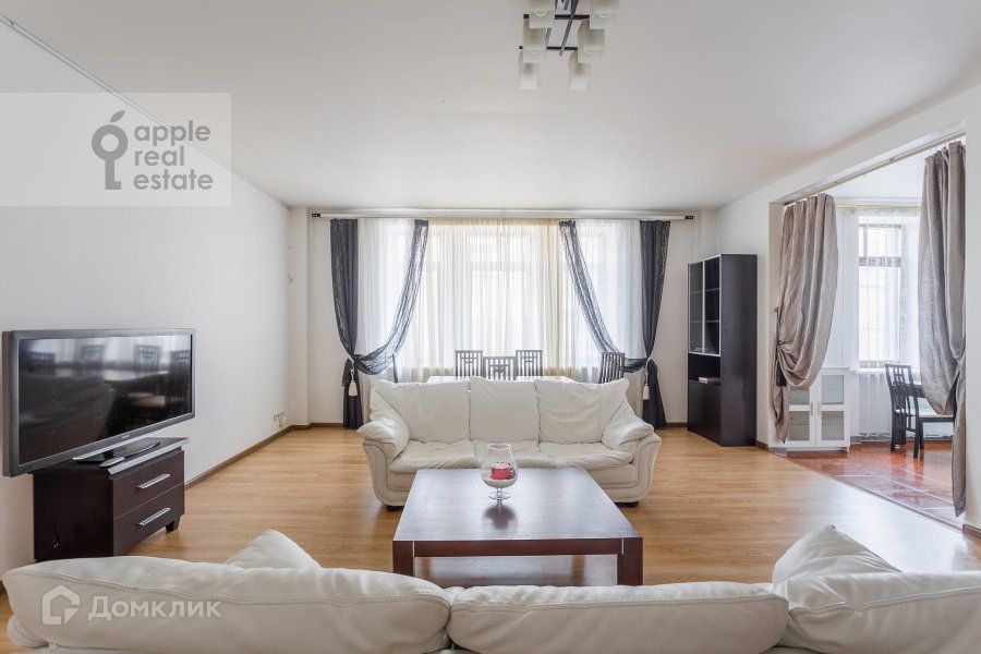 Продаётся 4-комнатная квартира, 147 м²