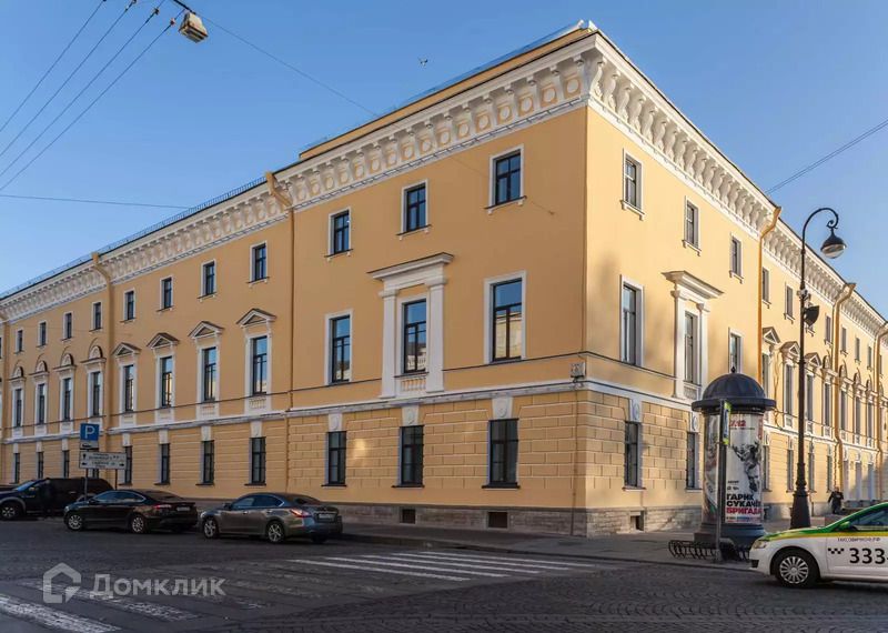 Продаётся 4-комнатная квартира, 148.6 м²