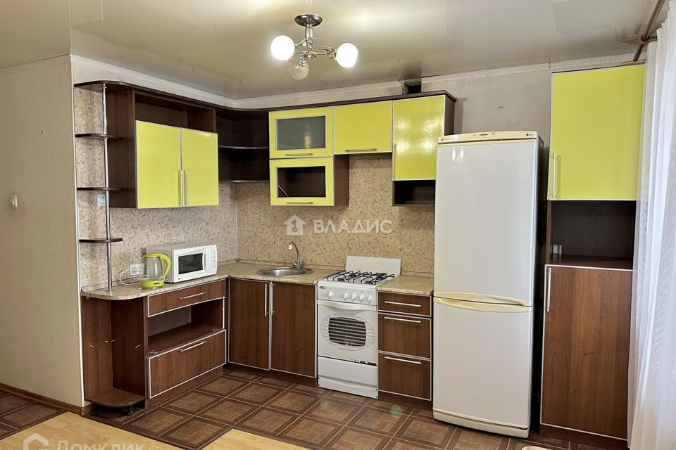 Продаётся 1-комнатная квартира, 42 м²