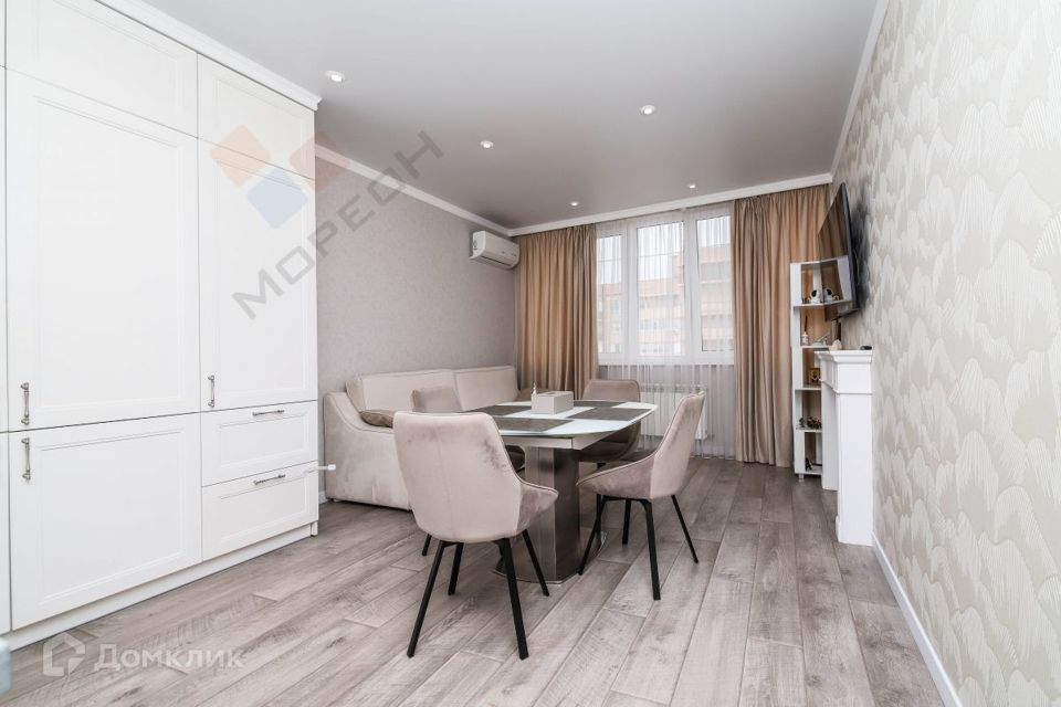 Продаётся 3-комнатная квартира, 97.7 м²