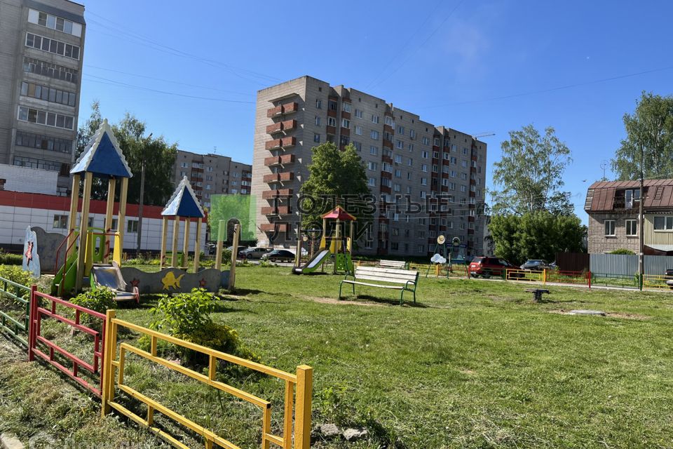 Продаётся 2-комнатная квартира, 55.6 м²