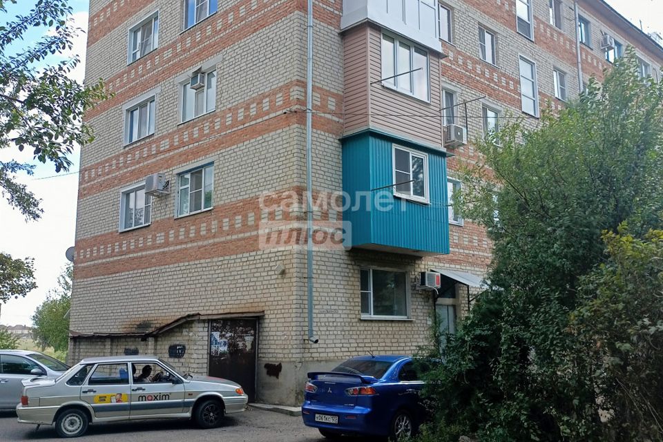 Продаётся 2-комнатная квартира, 42.8 м²