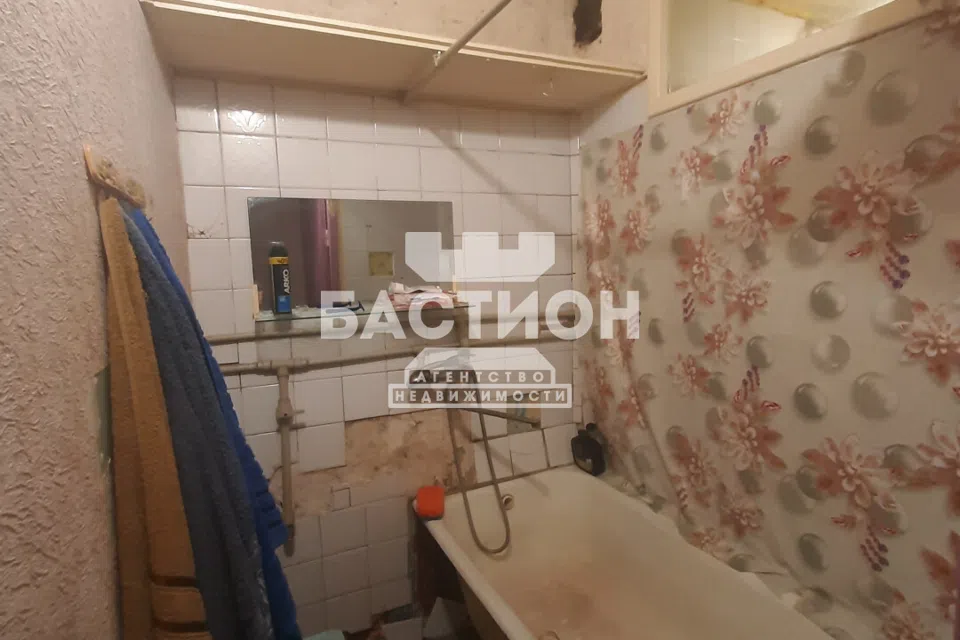 Продаётся 3-комнатная квартира, 61.3 м²