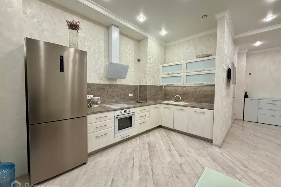 Продаётся 1-комнатная квартира, 60 м²