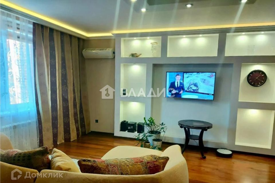 Продаётся 2-комнатная квартира, 77 м²