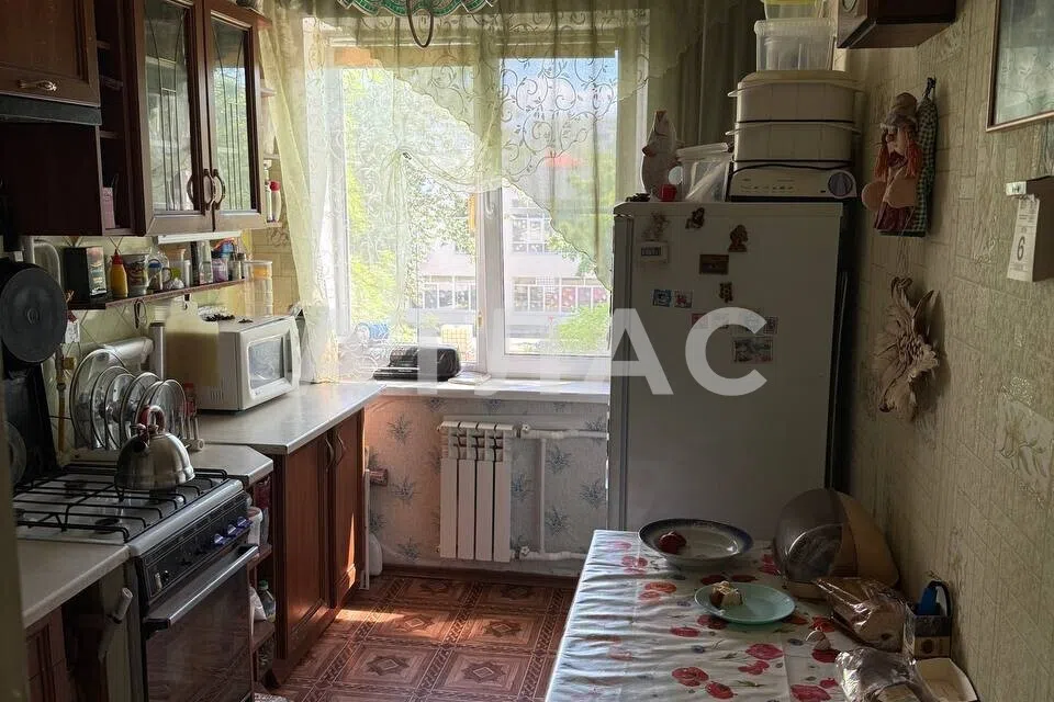 Продаётся 3-комнатная квартира, 56.6 м²