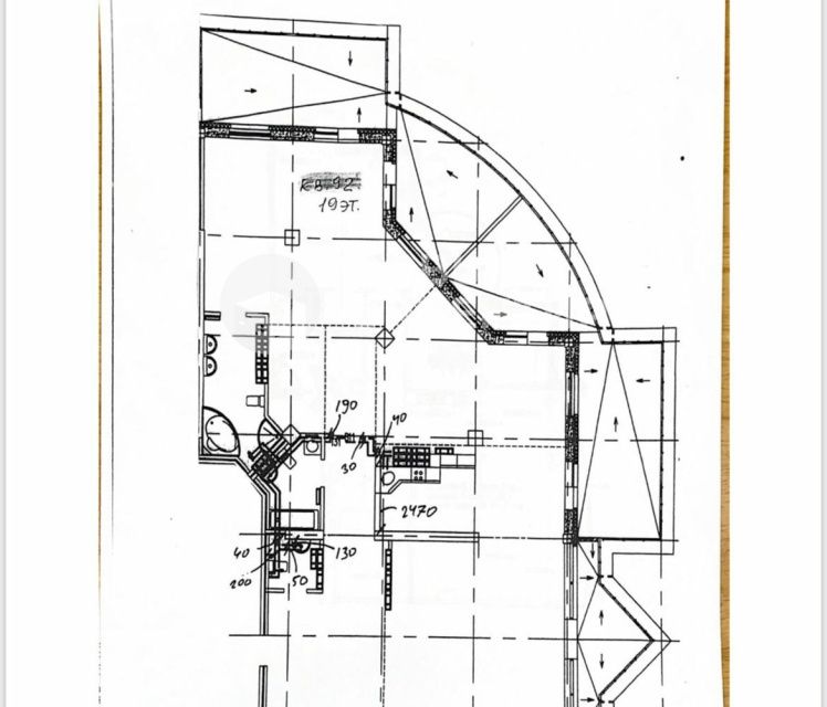 Продаётся 4-комнатная квартира, 187 м²