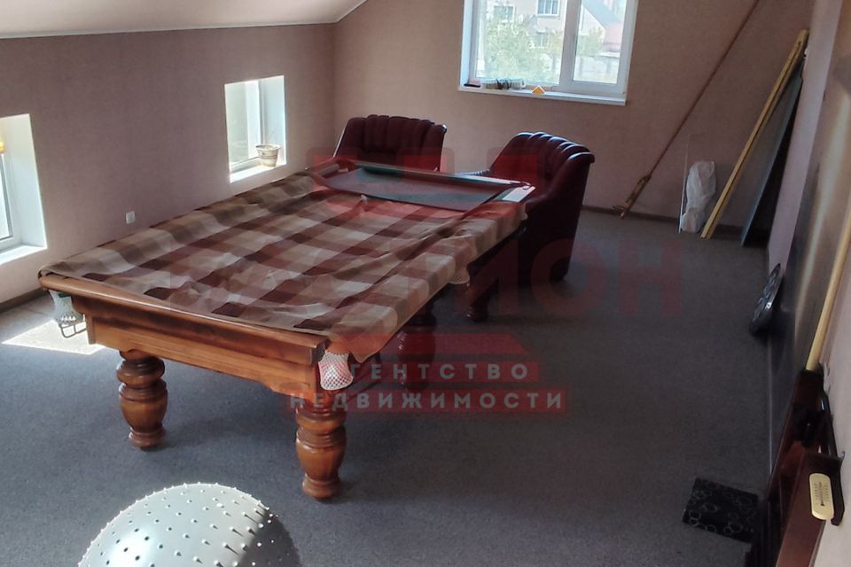 Продаётся 3-этажный дом, 300 м²