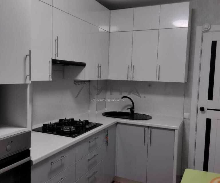 Продаётся 3-комнатная квартира, 60.4 м²