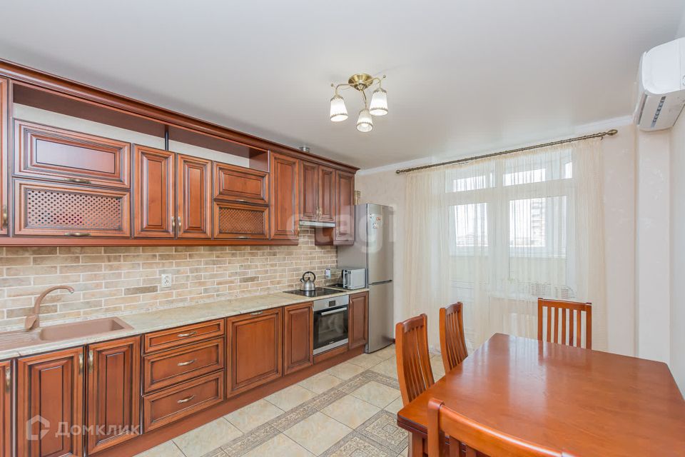 Продаётся 3-комнатная квартира, 77.4 м²