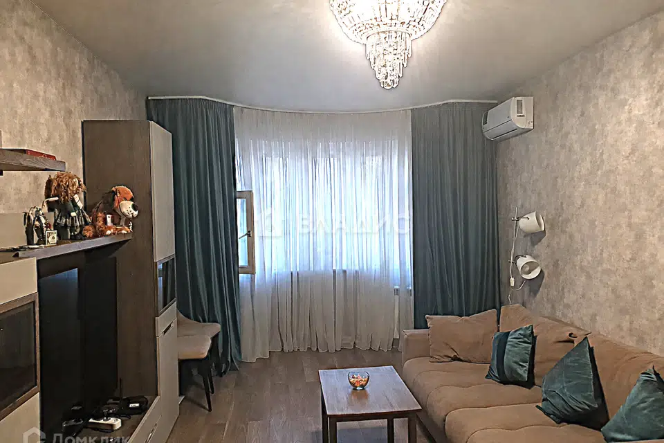 Продаётся 1-комнатная квартира, 41.9 м²