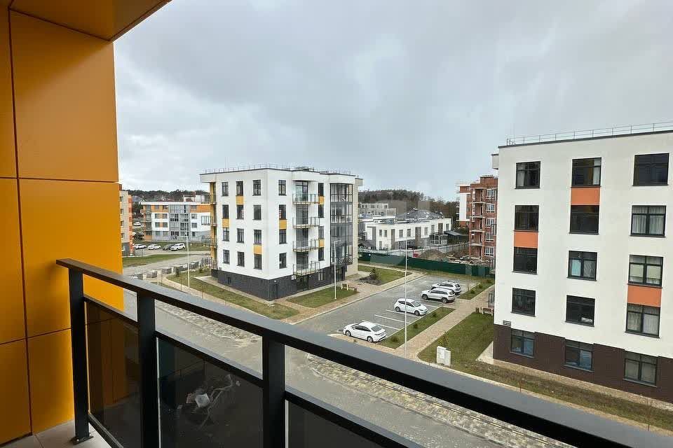 Продаётся 2-комнатная квартира, 74.4 м²