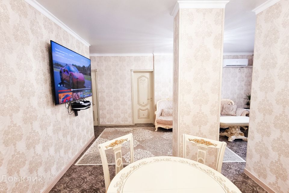 Продаётся 4-комнатная квартира, 110 м²