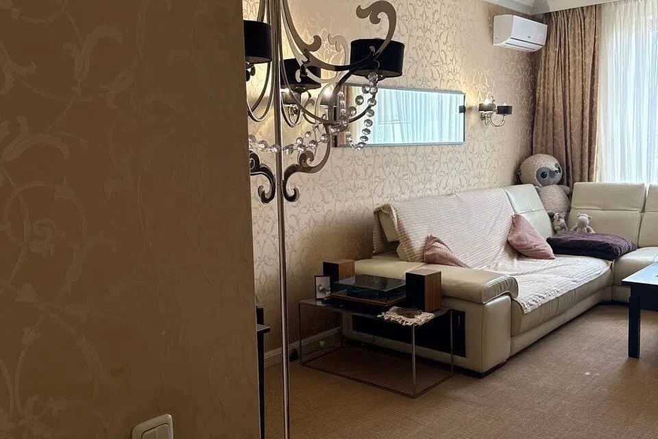 Продаётся 2-комнатная квартира, 75 м²