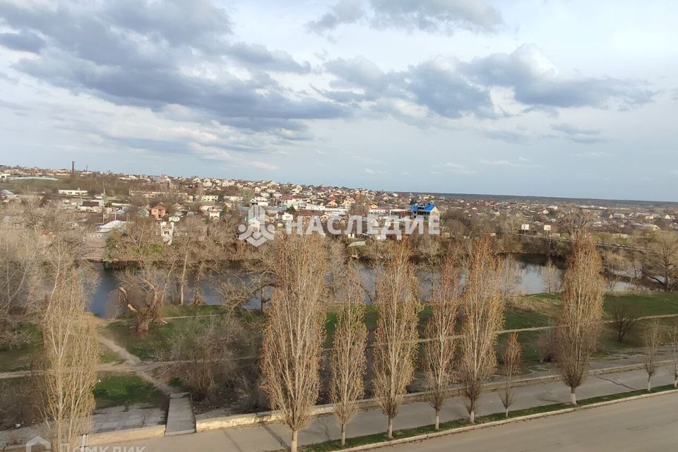 Продаётся 3-комнатная квартира, 60 м²