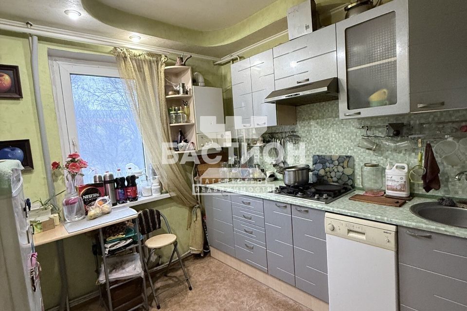 Продаётся 4-комнатная квартира, 90 м²