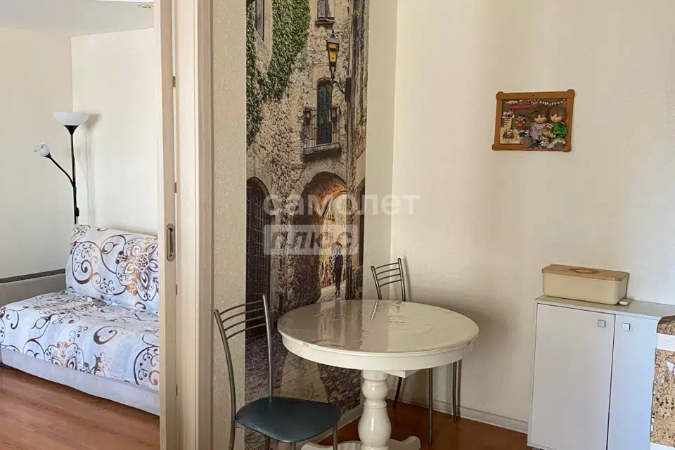 Продаётся 2-комнатная квартира, 61.3 м²