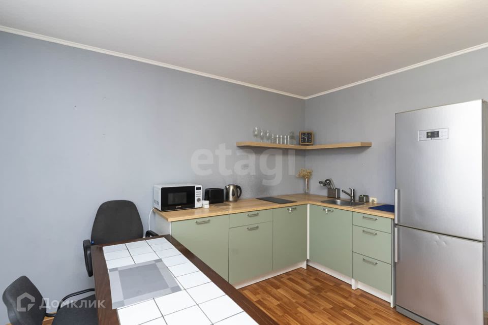 Продаётся 1-комнатная квартира, 49 м²