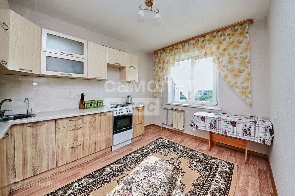 Продаётся 4-комнатная квартира, 69.9 м²