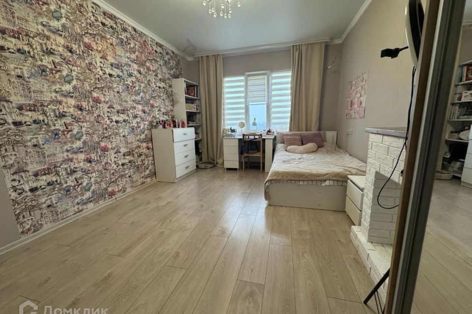 Продаётся 3-комнатная квартира, 75.6 м²