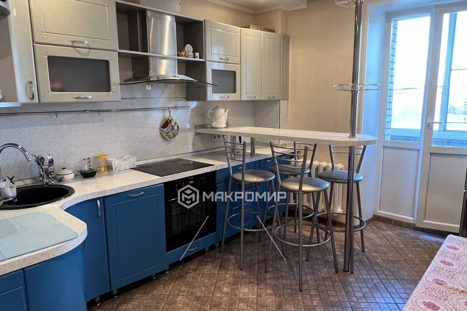 Сдаётся 1-комнатная квартира, 42 м²