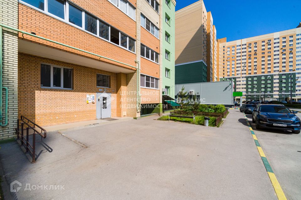 Продаётся 2-комнатная квартира, 66.6 м²