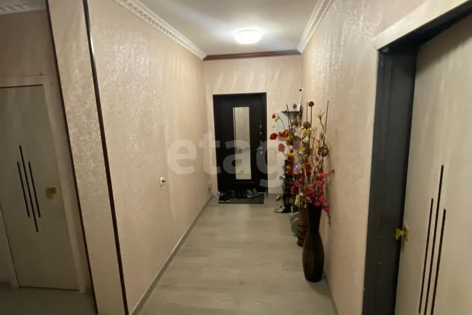 Продаётся 3-комнатная квартира, 77.8 м²