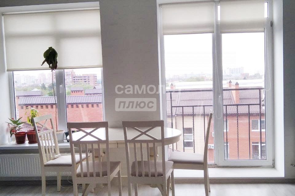 Продаётся 2-комнатная квартира, 76 м²